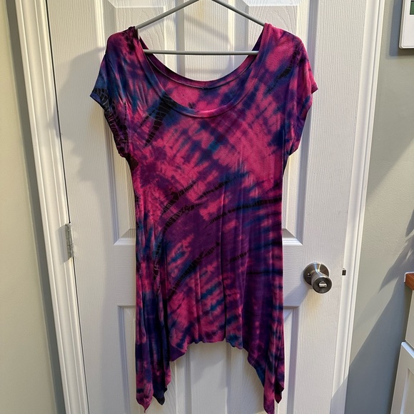 Tie dye kerchief hem tunic - Picture 1 of 2